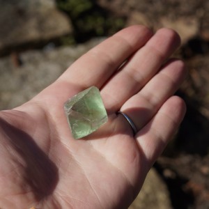 Fluoryt surowy- nauka, skupienie, praca umysłowa