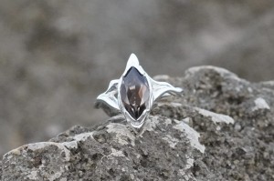 Pierścień Joni- Kwarc Dymny- ROZMIAR L (19+)  srebrny/pozłacany 