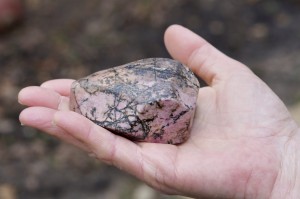 Rodonit- kobieca siła 